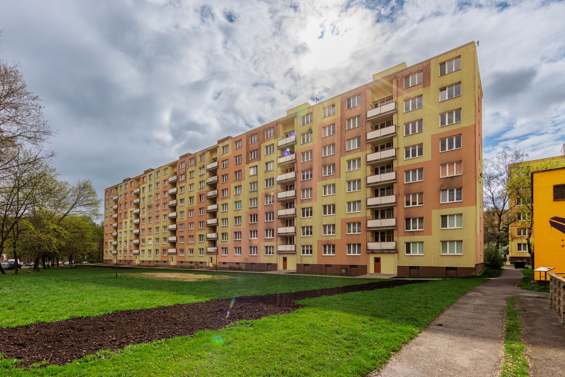 Byt 4+1, Chodov, Čapkova