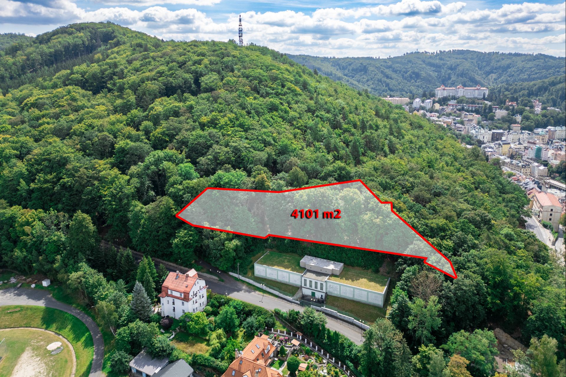 Pozemek, 4.101m2, Karlovy Vary, Hřbitovní